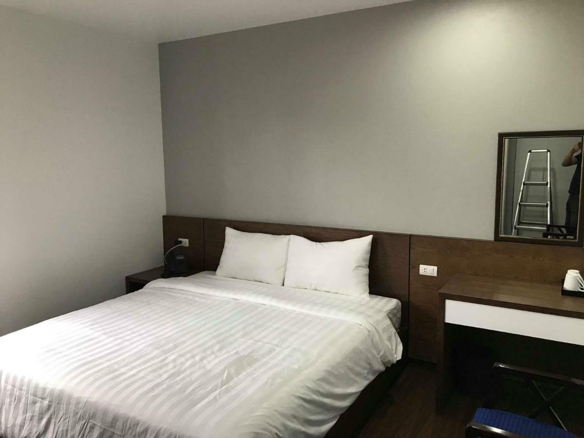 Lex Hotel Ha Long Exterior foto